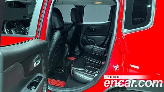 2022 Jeep Renegade 1.3 Longitude Sold VIN 1C4NJCB10NPN74039 – exterior detail 2022 Jeep Renegade 1.3 Longitude Sold VIN 1C4NJCB10NPN74039 – exterior detail
