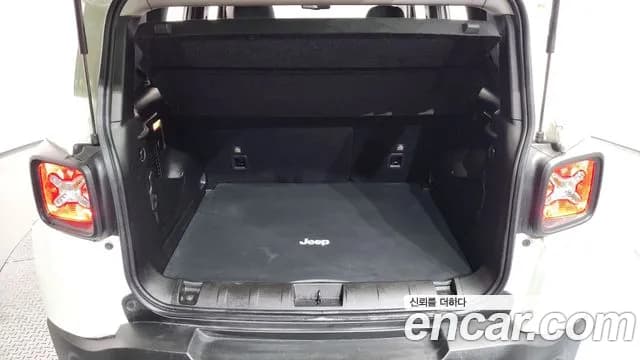 2021 Jeep Renegade 2.4 Longitude Sold VIN 1C4NJCBB4MPM33224 – rear exterior 2021 Jeep Renegade 2.4 Longitude Sold VIN 1C4NJCBB4MPM33224 – rear exterior
