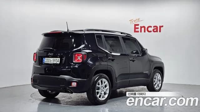 2021 Jeep Renegade 2.4 Limited Sold VIN 1C4NJCDB9MPN19173 – trunk area 2021 Jeep Renegade 2.4 Limited Sold VIN 1C4NJCDB9MPN19173 – trunk area