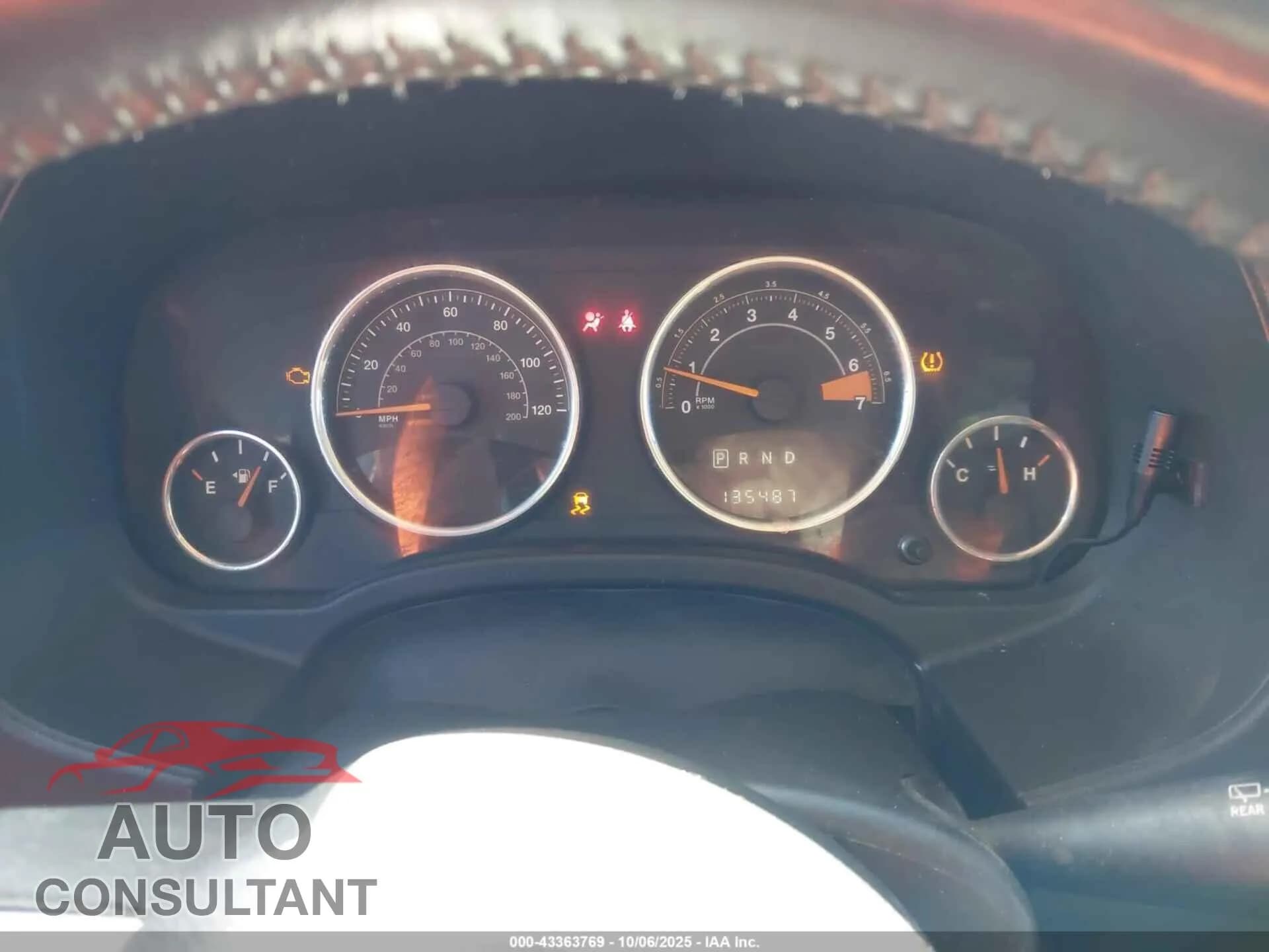 2017 JEEP COMPASS Damaged VIN 1C4NJDEB9HD144428 – exterior detail 2017 JEEP COMPASS Damaged VIN 1C4NJDEB9HD144428 – exterior detail