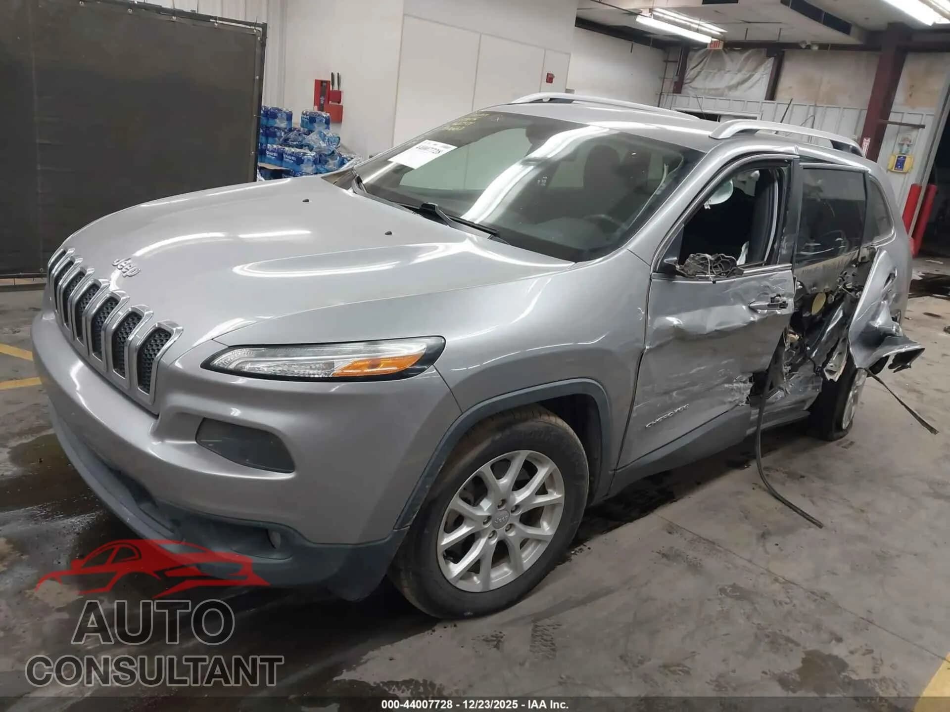 2017 JEEP CHEROKEE Damaged VIN 1C4PJLCBXHW661571 – rear exterior 2017 JEEP CHEROKEE Damaged VIN 1C4PJLCBXHW661571 – rear exterior