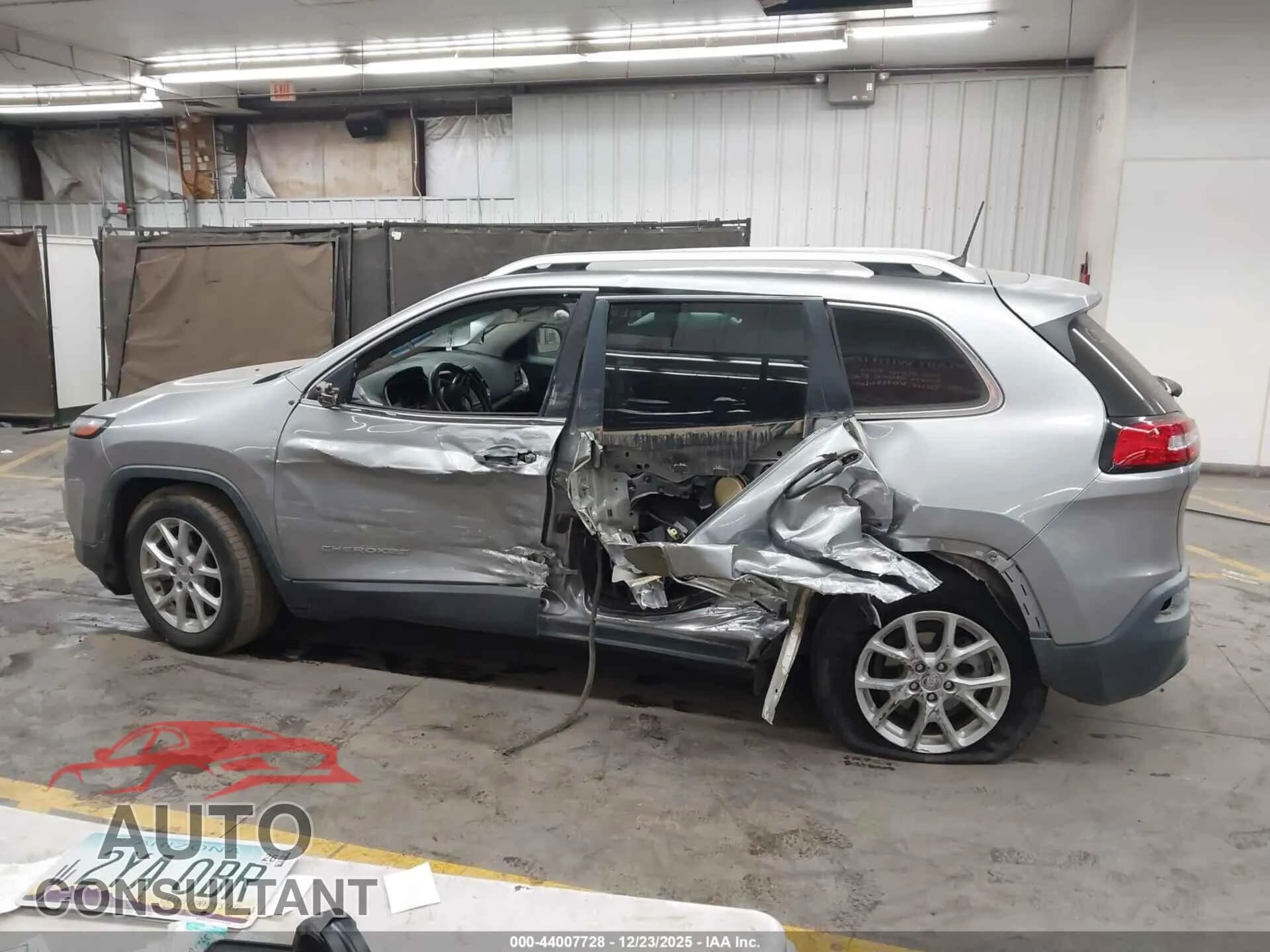 2017 JEEP CHEROKEE Damaged VIN 1C4PJLCBXHW661571 – photo 14 2017 JEEP CHEROKEE Damaged VIN 1C4PJLCBXHW661571 – photo 14
