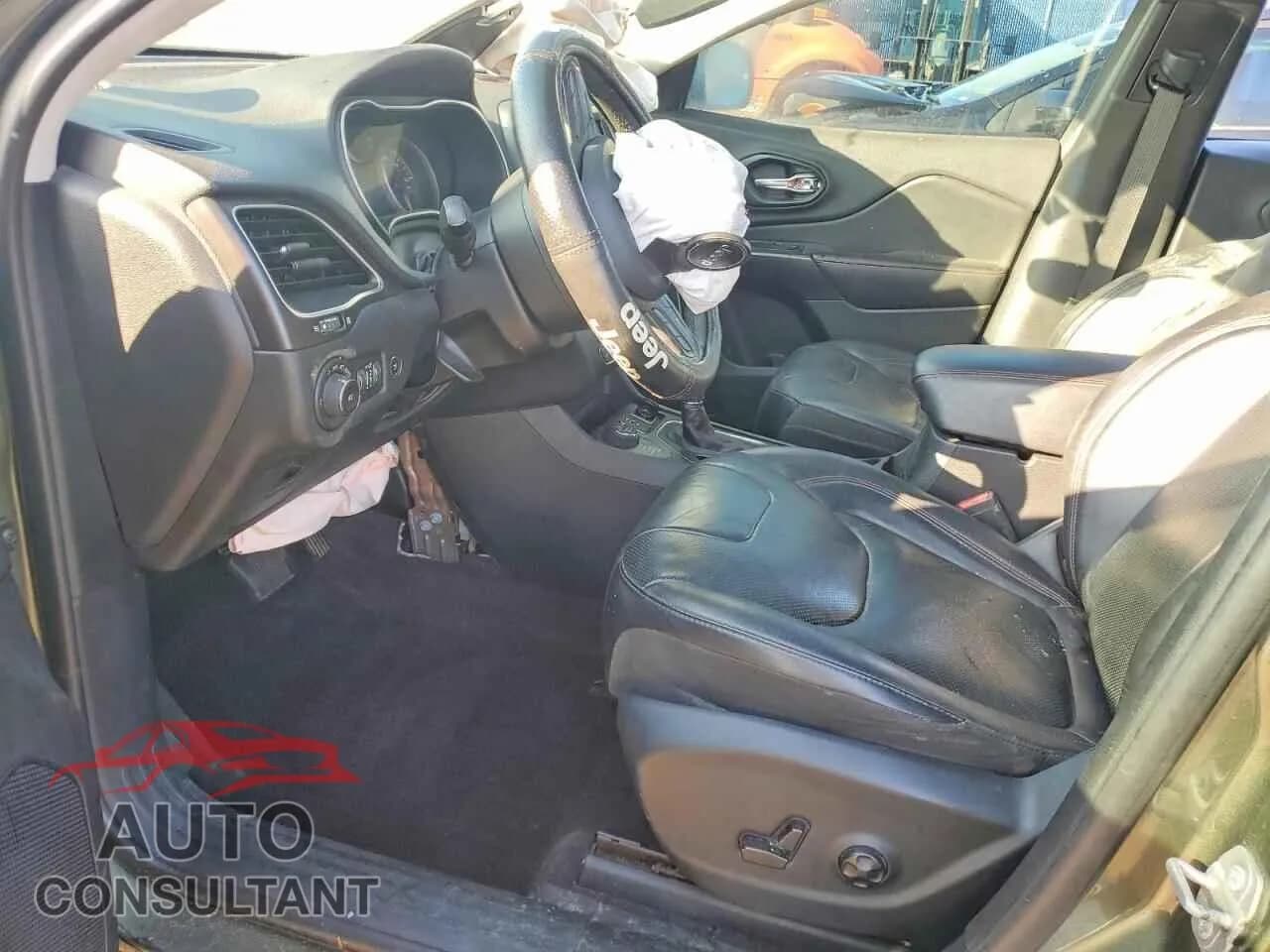 2019 JEEP CHEROKEE Damaged VIN 1C4PJMBX5KD169410 – exterior detail 2019 JEEP CHEROKEE Damaged VIN 1C4PJMBX5KD169410 – exterior detail