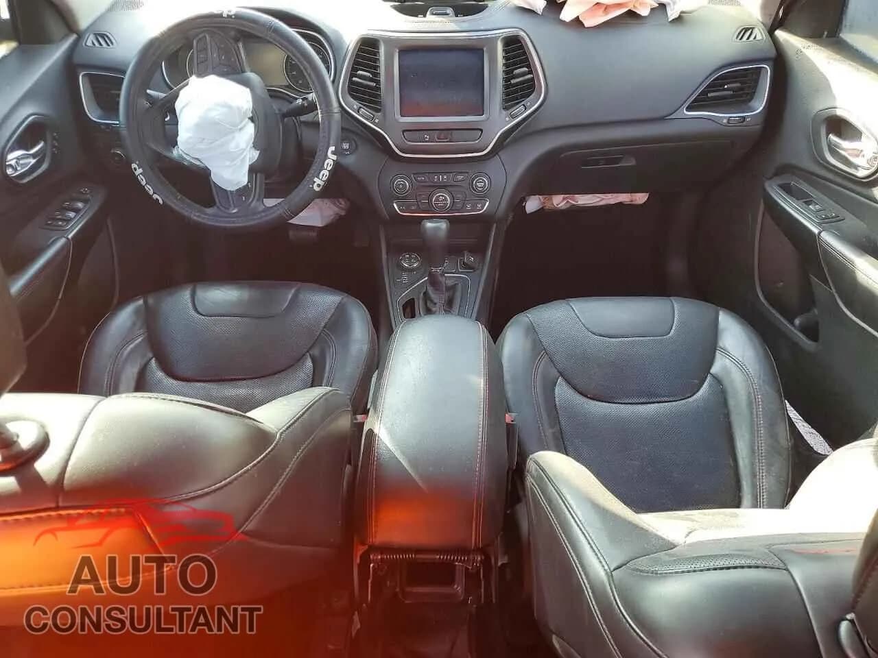 2019 JEEP CHEROKEE Damaged VIN 1C4PJMBX5KD169410 – undercarriage 2019 JEEP CHEROKEE Damaged VIN 1C4PJMBX5KD169410 – undercarriage