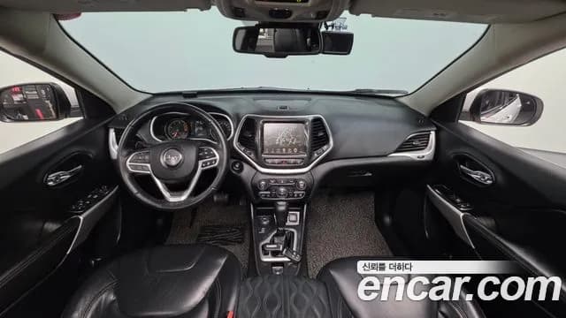 2017 Jeep Cherokee (KL) 2.4 Longitude High AWD Sold VIN 1C4PJMCB0HW622848 – side profile 2017 Jeep Cherokee (KL) 2.4 Longitude High AWD Sold VIN 1C4PJMCB0HW622848 – side profile