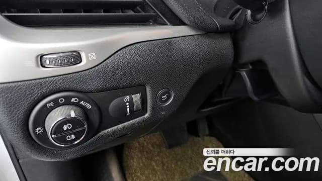 2018 Jeep Cherokee (KL) 2.4 Longitude High AWD Sold VIN 1C4PJMCB2JD607060 – interior seats 2018 Jeep Cherokee (KL) 2.4 Longitude High AWD Sold VIN 1C4PJMCB2JD607060 – interior seats