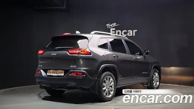 2018 Jeep Cherokee (KL) 2.4 Longitude High AWD Sold VIN 1C4PJMCB4JD513617 – side profile 2018 Jeep Cherokee (KL) 2.4 Longitude High AWD Sold VIN 1C4PJMCB4JD513617 – side profile