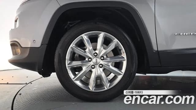 2017 Jeep Cherokee (KL) 2.4 Longitude High AWD Sold VIN 1C4PJMCB7HW611376 – photo 32 2017 Jeep Cherokee (KL) 2.4 Longitude High AWD Sold VIN 1C4PJMCB7HW611376 – photo 32