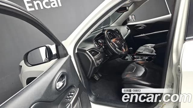 2019 Jeep Cherokee (KL) 2.4 Longitude High AWD Sold VIN 1C4PJMCB7KD395595 – dashboard 2019 Jeep Cherokee (KL) 2.4 Longitude High AWD Sold VIN 1C4PJMCB7KD395595 – dashboard