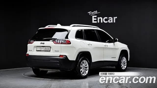 2019 Jeep Cherokee (KL) 2.4 Longitude High AWD Sold VIN 1C4PJMCB7KD395595 – exterior detail 2019 Jeep Cherokee (KL) 2.4 Longitude High AWD Sold VIN 1C4PJMCB7KD395595 – exterior detail