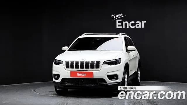 2019 Jeep Cherokee (KL) 2.4 Longitude High AWD Sold VIN 1C4PJMCB7KD395595 – trunk area 2019 Jeep Cherokee (KL) 2.4 Longitude High AWD Sold VIN 1C4PJMCB7KD395595 – trunk area