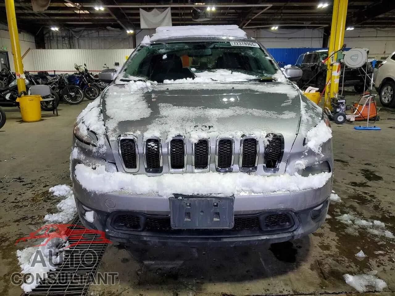 2015 JEEP GRAND CHER Damaged VIN 1C4PJMCSXFW512886 – interior seats 2015 JEEP GRAND CHER Damaged VIN 1C4PJMCSXFW512886 – interior seats