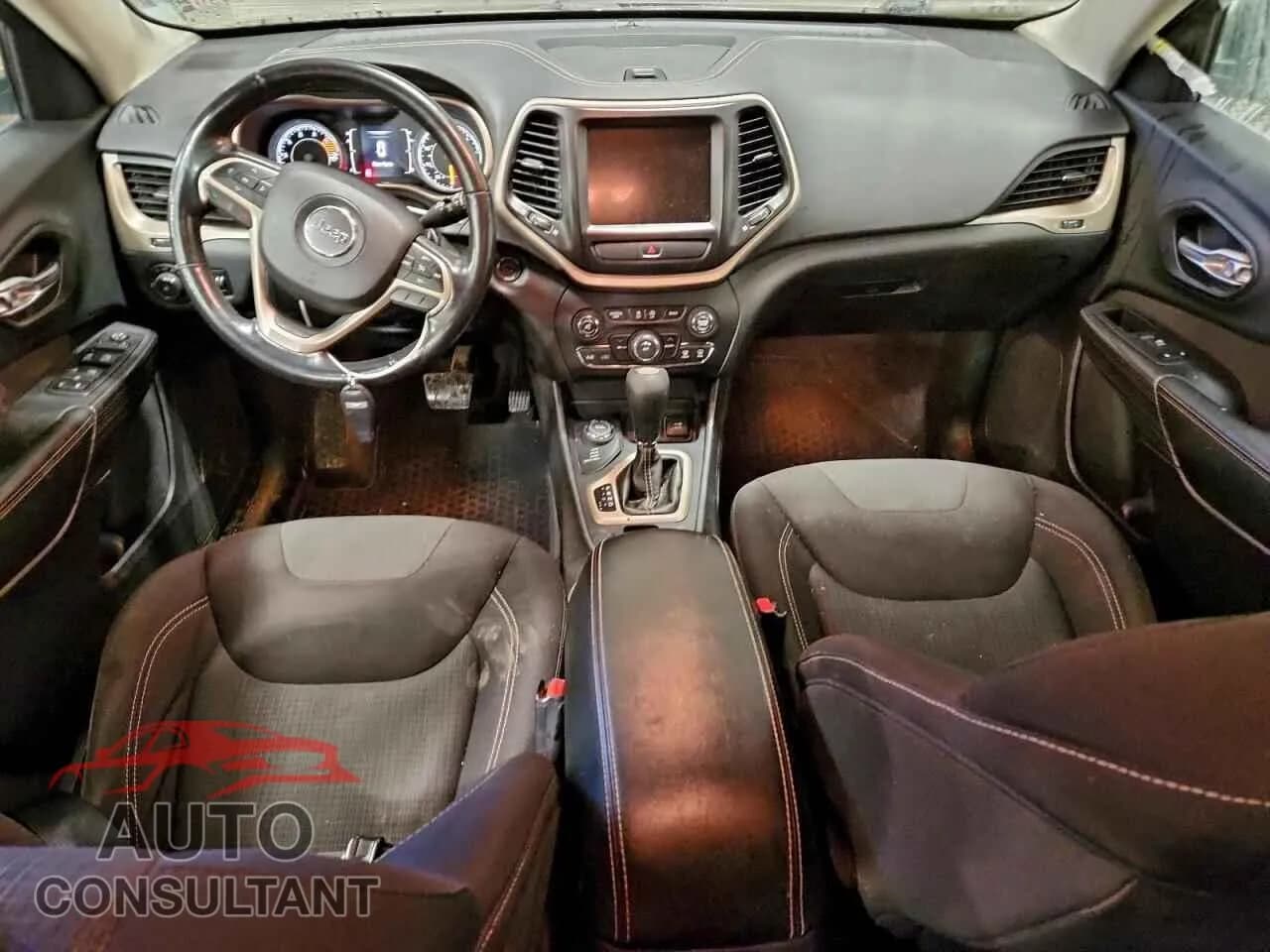 2016 JEEP GRAND CHER Damaged VIN 1C4PJMCSXGW252670 – undercarriage 2016 JEEP GRAND CHER Damaged VIN 1C4PJMCSXGW252670 – undercarriage