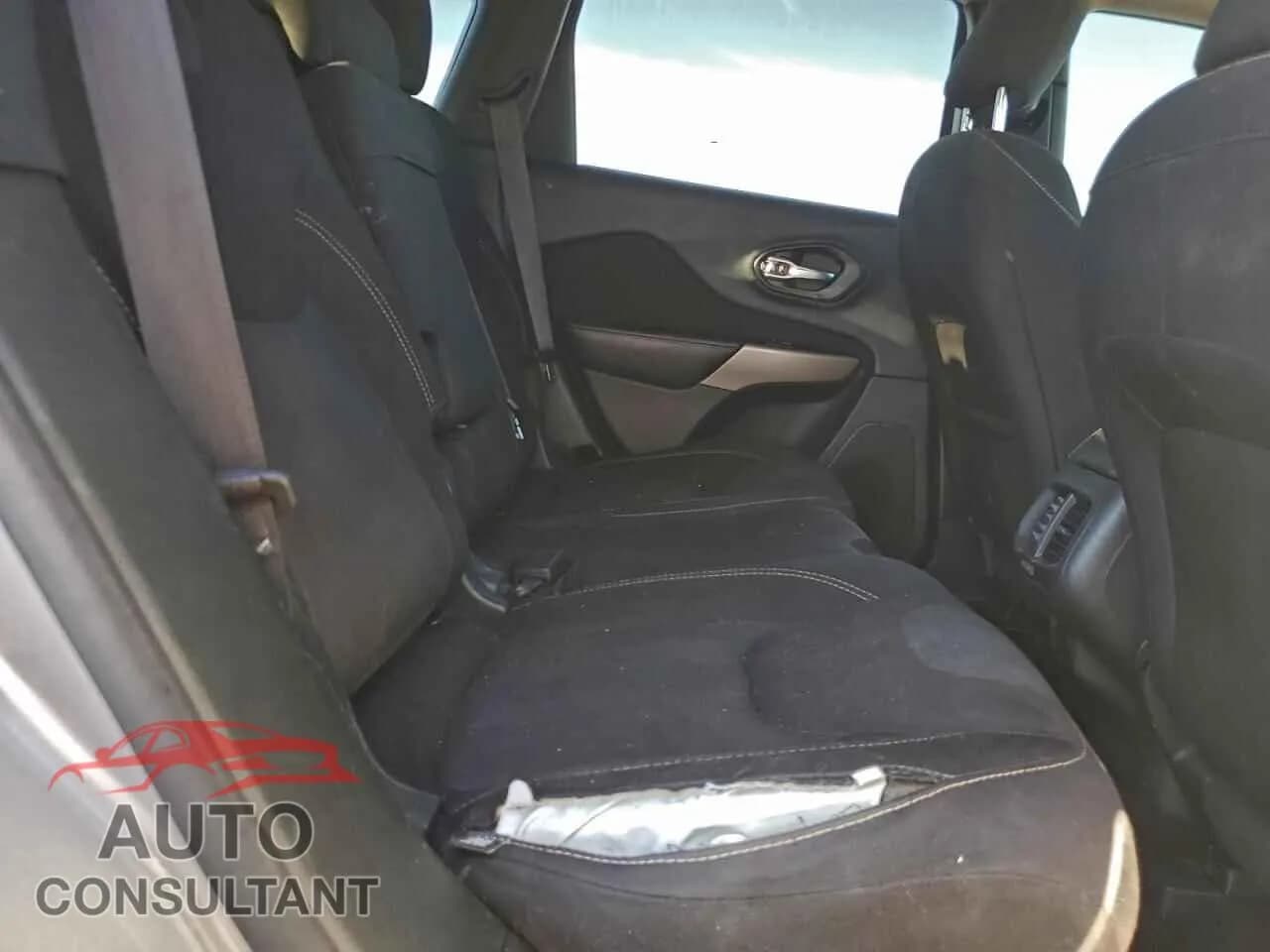 2017 JEEP GRAND CHER Damaged VIN 1C4PJMCSXHD213672 – odometer reading 2017 JEEP GRAND CHER Damaged VIN 1C4PJMCSXHD213672 – odometer reading