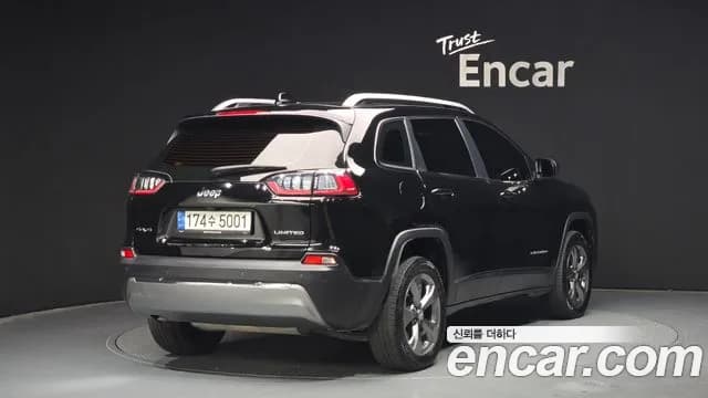 2021 Jeep Cherokee (KL) 2.4 Limited AWD Sold VIN 1C4PJMDB1MD138157 – interior seats 2021 Jeep Cherokee (KL) 2.4 Limited AWD Sold VIN 1C4PJMDB1MD138157 – interior seats