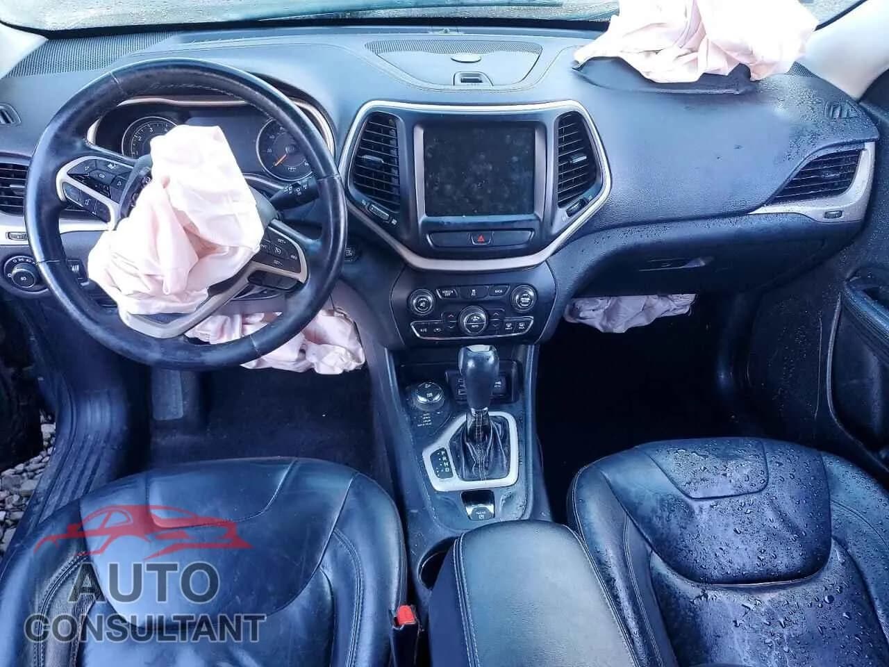 2015 JEEP GRAND CHER Damaged VIN 1C4PJMDB7FW763203 – undercarriage 2015 JEEP GRAND CHER Damaged VIN 1C4PJMDB7FW763203 – undercarriage