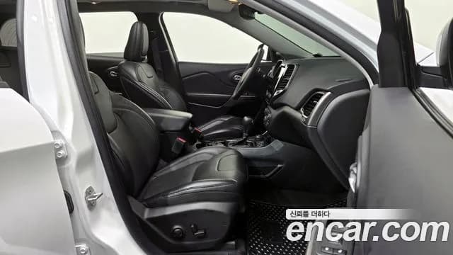 2022 Jeep Cherokee (KL) 2.4 Limited AWD Sold VIN 1C4PJMDB8ND526875 – trunk area 2022 Jeep Cherokee (KL) 2.4 Limited AWD Sold VIN 1C4PJMDB8ND526875 – trunk area