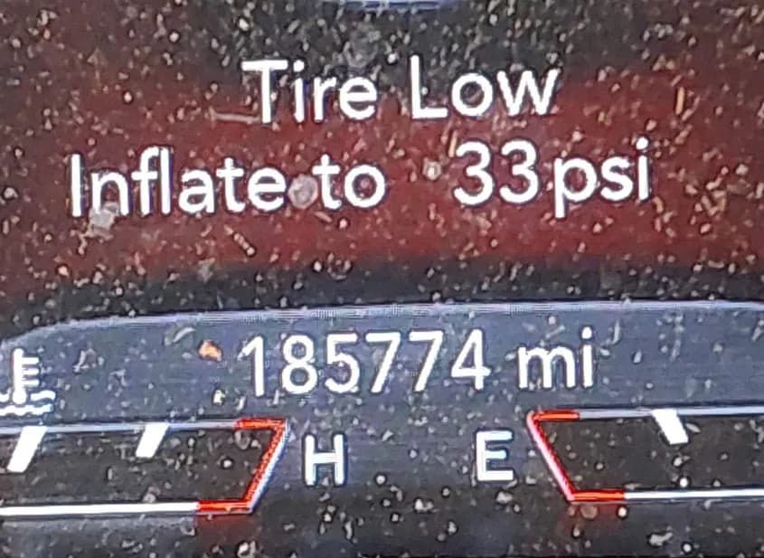 2019 JEEP Cherokee Used VIN 1C4PJMDX8KD444684 – odometer reading 2019 JEEP Cherokee Used VIN 1C4PJMDX8KD444684 – odometer reading