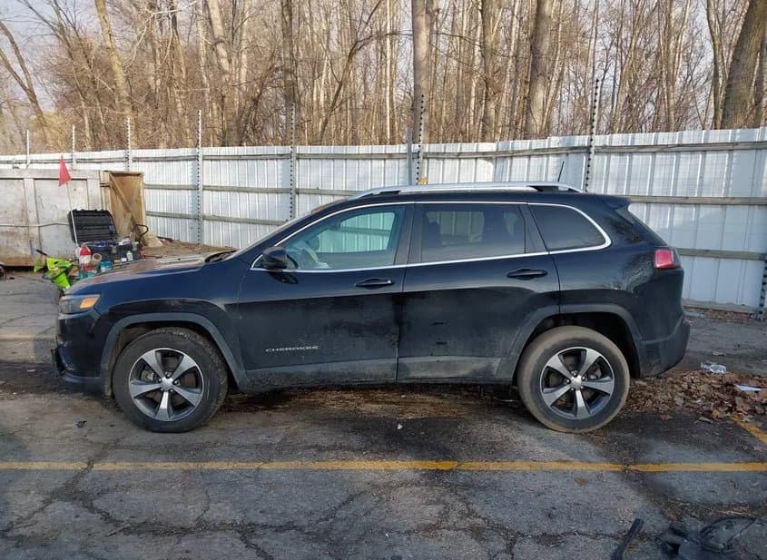 2019 JEEP Cherokee Used VIN 1C4PJMDX8KD444684 – photo 12 2019 JEEP Cherokee Used VIN 1C4PJMDX8KD444684 – photo 12