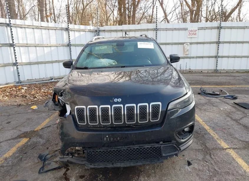 2019 JEEP Cherokee Used VIN 1C4PJMDX8KD444684 – photo 15 2019 JEEP Cherokee Used VIN 1C4PJMDX8KD444684 – photo 15