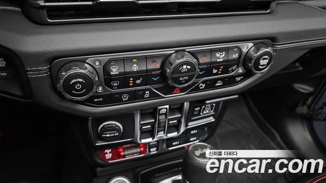 2025 Jeep Wrangler (JL) 2.0 Rubicon Power Top 4Door Sold VIN 1C4PJXFNXSW566464 – engine bay 2025 Jeep Wrangler (JL) 2.0 Rubicon Power Top 4Door Sold VIN 1C4PJXFNXSW566464 – engine bay
