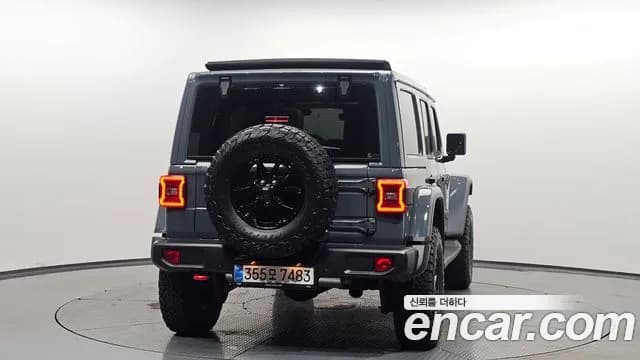 2025 Jeep Wrangler (JL) 2.0 Rubicon Power Top 4Door Sold VIN 1C4PJXFNXSW566464 – trunk area 2025 Jeep Wrangler (JL) 2.0 Rubicon Power Top 4Door Sold VIN 1C4PJXFNXSW566464 – trunk area