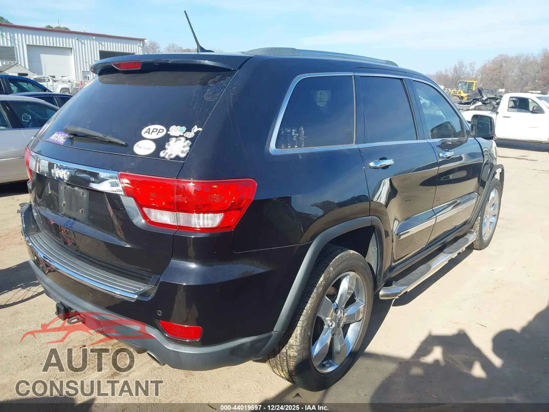 2013 JEEP GRAND CHEROKEE Damaged VIN 1C4RJECT5DC644847 – dashboard 2013 JEEP GRAND CHEROKEE Damaged VIN 1C4RJECT5DC644847 – dashboard