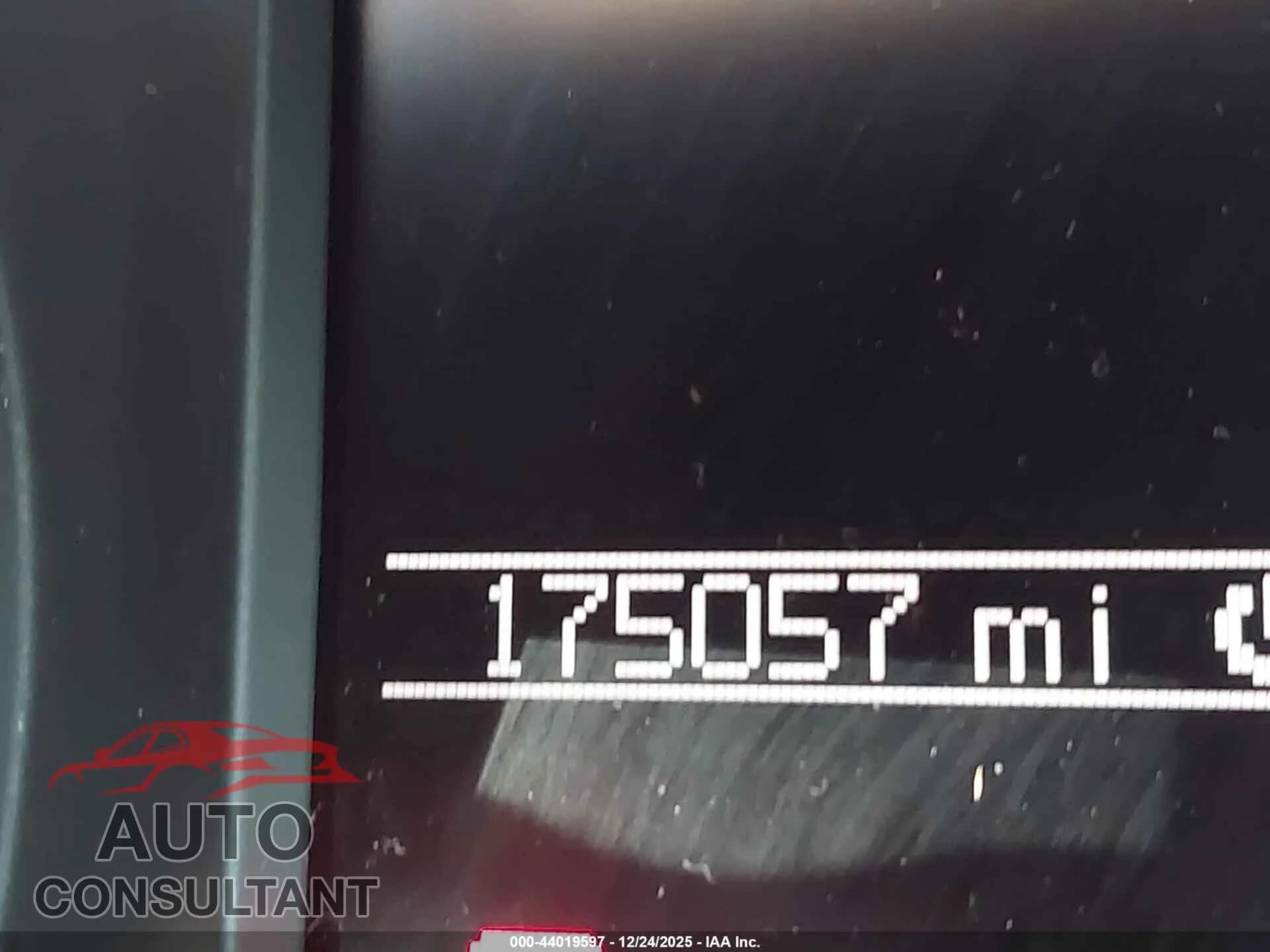 2013 JEEP GRAND CHEROKEE Damaged VIN 1C4RJECT5DC644847 – photo 14 2013 JEEP GRAND CHEROKEE Damaged VIN 1C4RJECT5DC644847 – photo 14