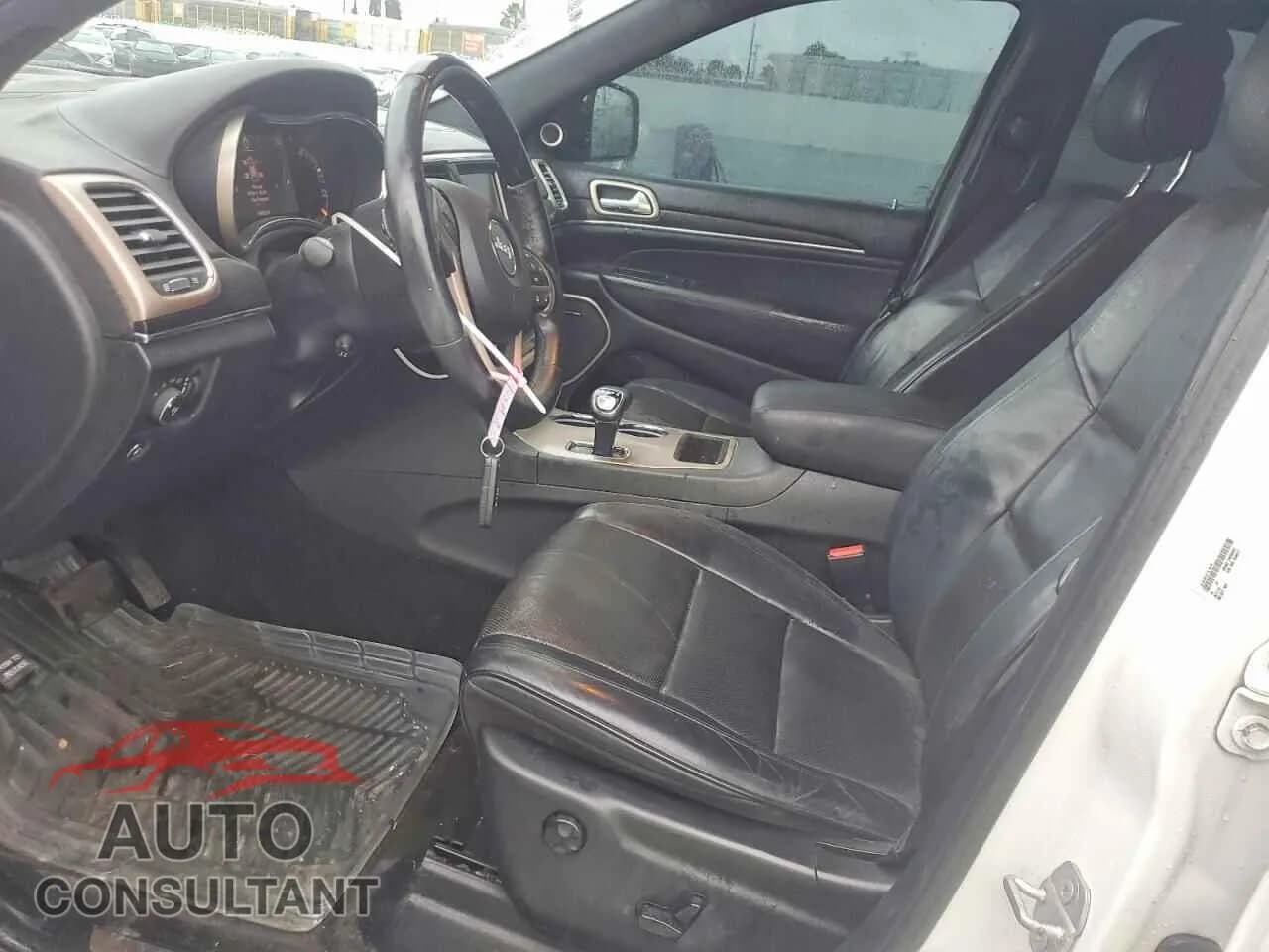 2015 JEEP GRAND CHER Damaged VIN 1C4RJEJG7FC856948 – exterior detail 2015 JEEP GRAND CHER Damaged VIN 1C4RJEJG7FC856948 – exterior detail