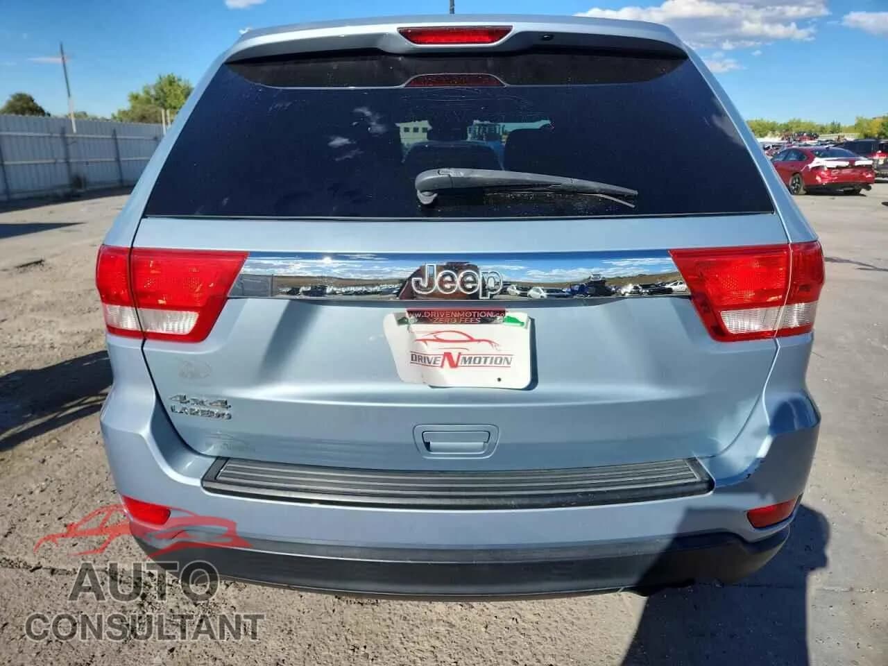 2013 JEEP GRAND CHER Damaged VIN 1C4RJFAG1DC505617 – engine bay 2013 JEEP GRAND CHER Damaged VIN 1C4RJFAG1DC505617 – engine bay