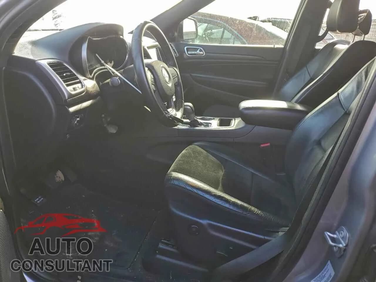 2018 JEEP GRAND CHER Damaged VIN 1C4RJFAG7JC157012 – exterior detail 2018 JEEP GRAND CHER Damaged VIN 1C4RJFAG7JC157012 – exterior detail