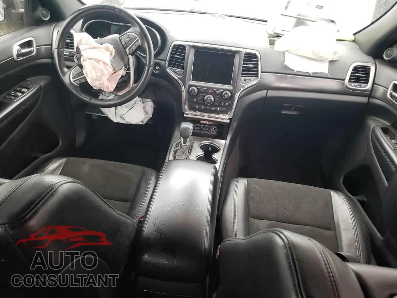 2018 JEEP GRAND CHER Damaged VIN 1C4RJFAG8JC464883 – undercarriage 2018 JEEP GRAND CHER Damaged VIN 1C4RJFAG8JC464883 – undercarriage