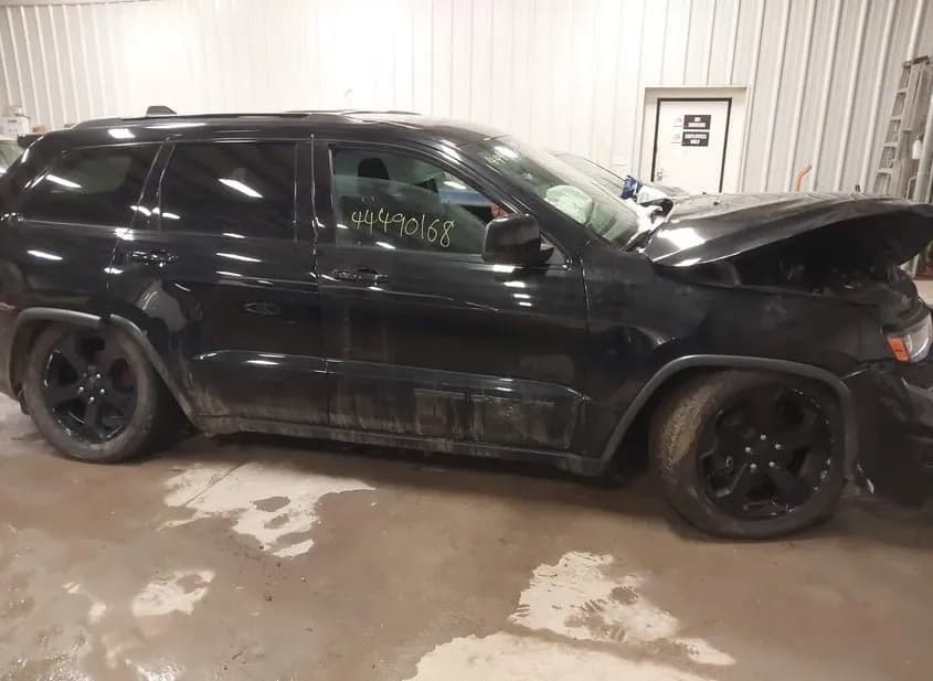 2018 JEEP Grand Cherokee Used VIN 1C4RJFAGXJC499232 – photo 14 2018 JEEP Grand Cherokee Used VIN 1C4RJFAGXJC499232 – photo 14