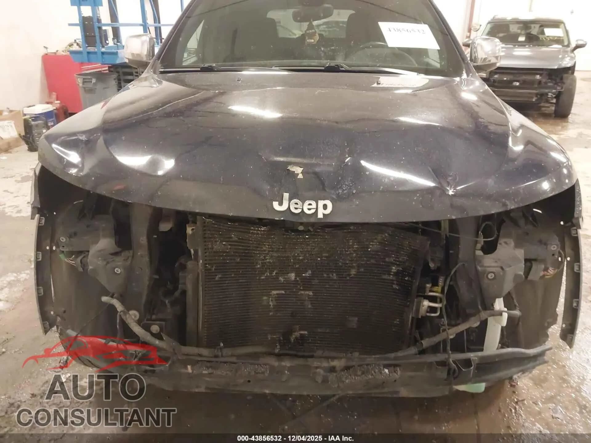 2017 JEEP GRAND CHEROKEE Damaged VIN 1C4RJFBG0HC891600 – photo 12 2017 JEEP GRAND CHEROKEE Damaged VIN 1C4RJFBG0HC891600 – photo 12