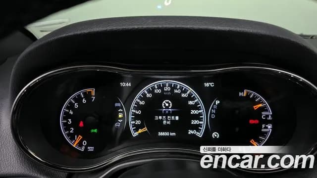 2020 Jeep Grand Cherokee 3.6 Limited-X Sold VIN 1C4RJFBG1LC328368 – interior seats 2020 Jeep Grand Cherokee 3.6 Limited-X Sold VIN 1C4RJFBG1LC328368 – interior seats