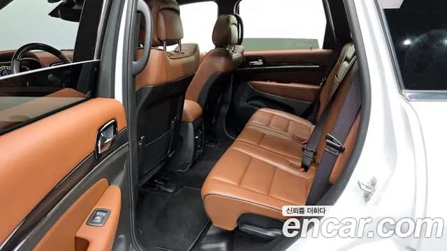 2021 Jeep Grand Cherokee 3.6 Overland Sold VIN 1C4RJFCG1MC529283 – trunk area 2021 Jeep Grand Cherokee 3.6 Overland Sold VIN 1C4RJFCG1MC529283 – trunk area