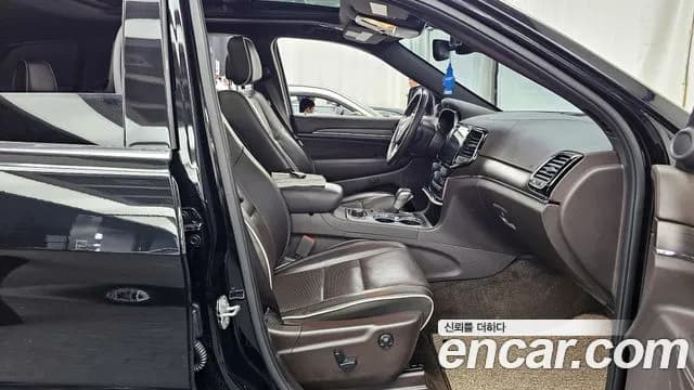 2019 Jeep Grand Cherokee 3.6 Overland Sold VIN 1C4RJFCG3KC760151 – photo 26 2019 Jeep Grand Cherokee 3.6 Overland Sold VIN 1C4RJFCG3KC760151 – photo 26