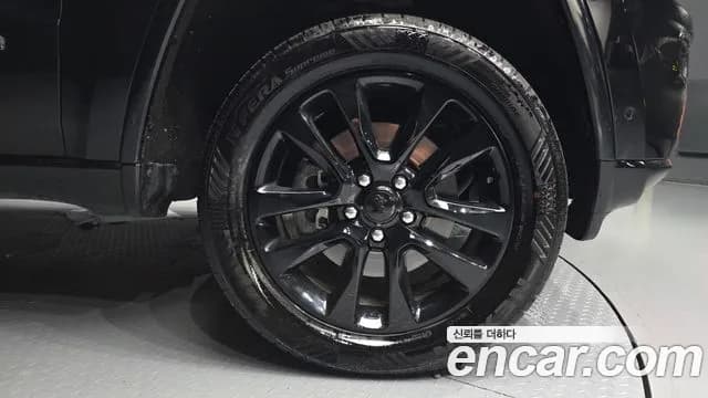 2017 Jeep Grand Cherokee 3.6 Overland Sold VIN 1C4RJFCG4HC747238 – photo 30 2017 Jeep Grand Cherokee 3.6 Overland Sold VIN 1C4RJFCG4HC747238 – photo 30