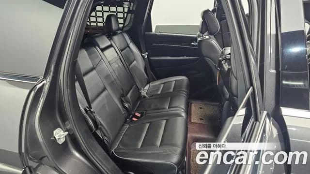 2019 Jeep Grand Cherokee 3.6 Overland Sold VIN 1C4RJFCG8KC760002 – undercarriage 2019 Jeep Grand Cherokee 3.6 Overland Sold VIN 1C4RJFCG8KC760002 – undercarriage