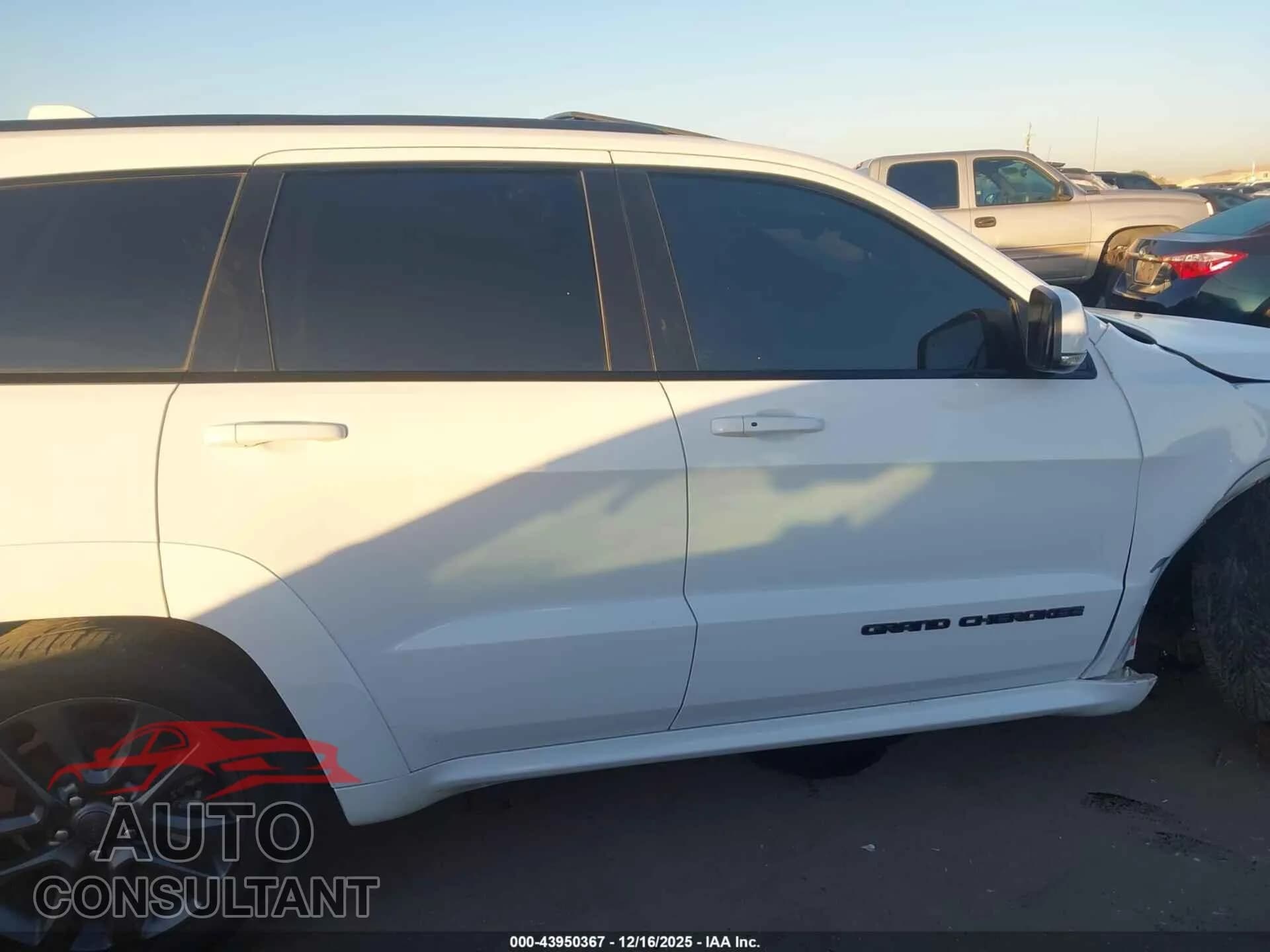 2018 JEEP GRAND CHEROKEE Damaged VIN 1C4RJFCT6JC137585 – photo 13 2018 JEEP GRAND CHEROKEE Damaged VIN 1C4RJFCT6JC137585 – photo 13