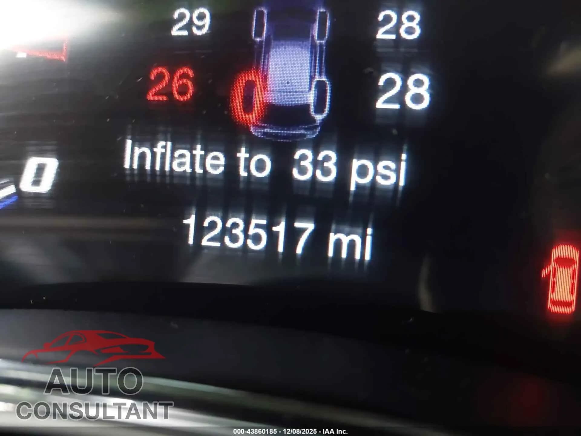 2016 JEEP GRAND CHEROKEE Damaged VIN 1C4RJFDJ8GC398934 – photo 15 2016 JEEP GRAND CHEROKEE Damaged VIN 1C4RJFDJ8GC398934 – photo 15