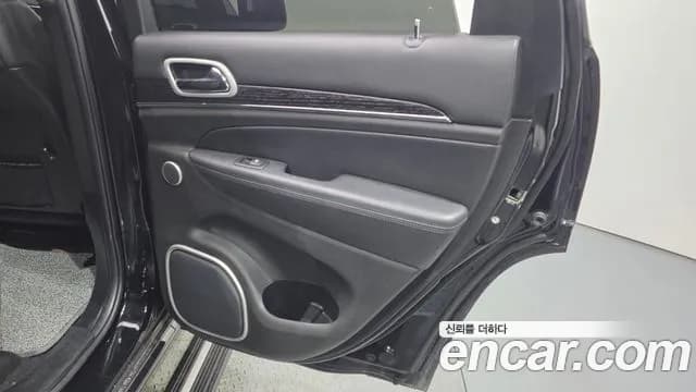 2019 Jeep Grand Cherokee 3.6 Summit Sold VIN 1C4RJFJG5KC837170 – photo 21 2019 Jeep Grand Cherokee 3.6 Summit Sold VIN 1C4RJFJG5KC837170 – photo 21
