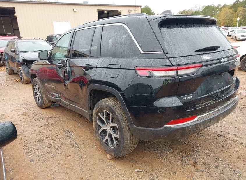 2024 JEEP Grand Cherokee Used VIN 1C4RJHBG9R8946948 – rear exterior 2024 JEEP Grand Cherokee Used VIN 1C4RJHBG9R8946948 – rear exterior