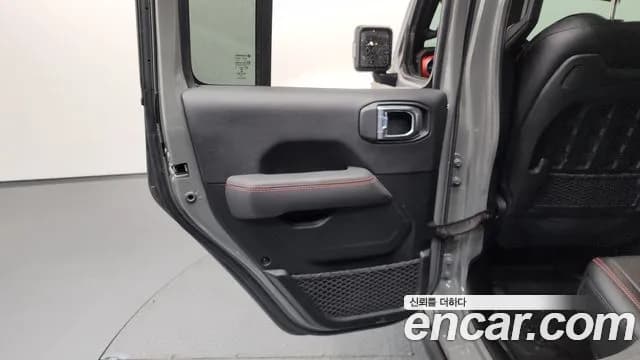 2021 Jeep Gladiator (JT) 3.6 Rubicon Sold VIN 1C6JJTBG4ML539598 – trunk area 2021 Jeep Gladiator (JT) 3.6 Rubicon Sold VIN 1C6JJTBG4ML539598 – trunk area