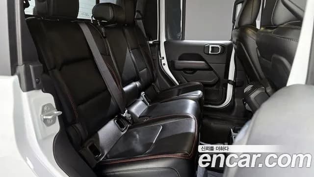 2021 Jeep Gladiator (JT) 3.6 Rubicon Sold VIN 1C6JJTBG7ML512802 – interior seats 2021 Jeep Gladiator (JT) 3.6 Rubicon Sold VIN 1C6JJTBG7ML512802 – interior seats