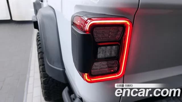 2021 Jeep Gladiator (JT) 3.6 Rubicon Sold VIN 1C6JJTBGXML502183 – trunk area 2021 Jeep Gladiator (JT) 3.6 Rubicon Sold VIN 1C6JJTBGXML502183 – trunk area