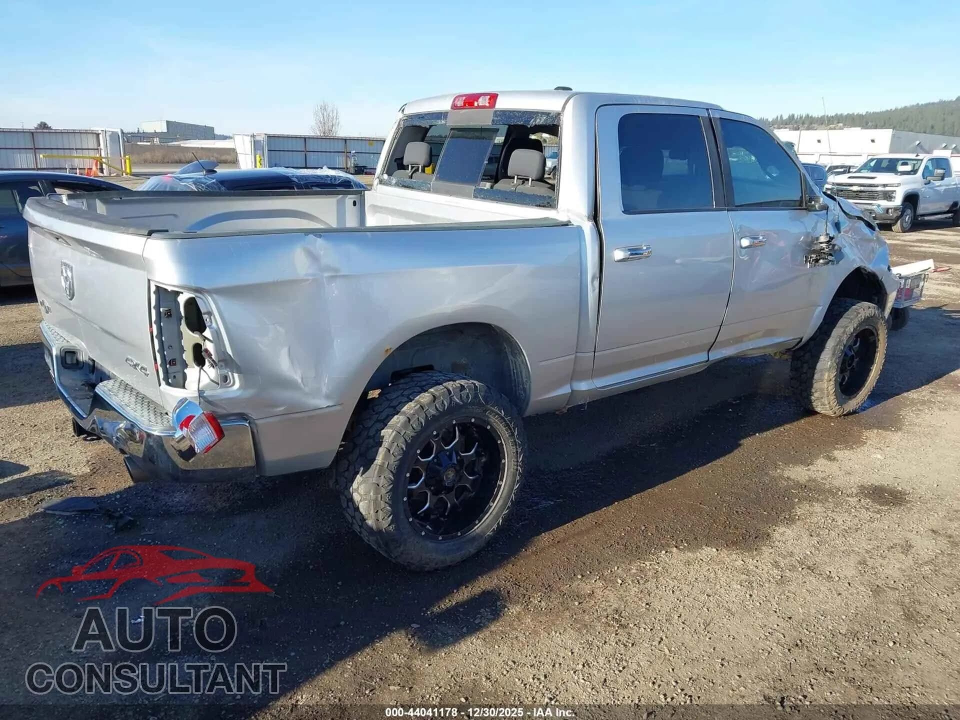 2009 DODGE RAM 1500 Damaged VIN 1D3HV13T79S738760 – dashboard 2009 DODGE RAM 1500 Damaged VIN 1D3HV13T79S738760 – dashboard