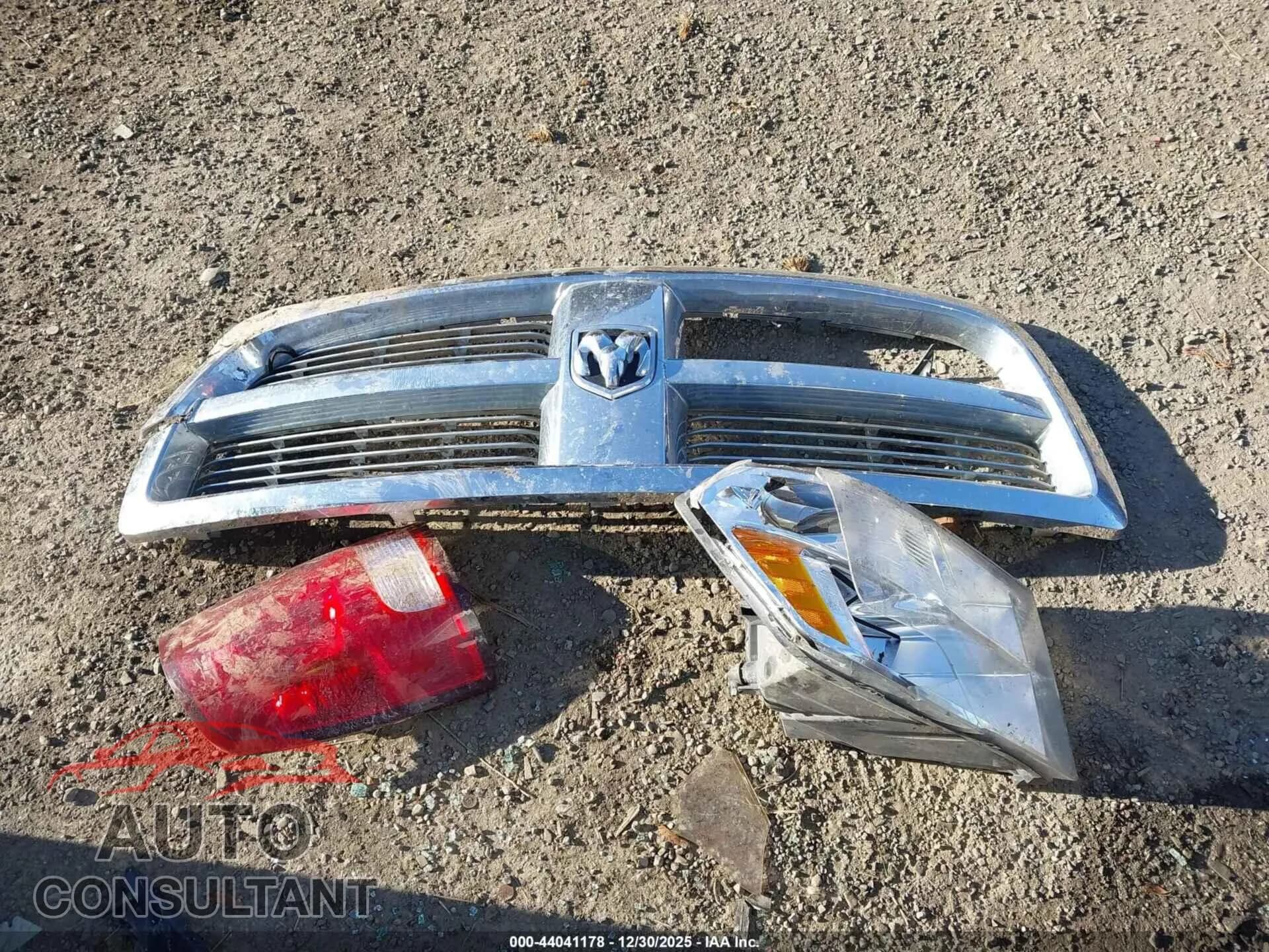 2009 DODGE RAM 1500 Damaged VIN 1D3HV13T79S738760 – photo 12 2009 DODGE RAM 1500 Damaged VIN 1D3HV13T79S738760 – photo 12