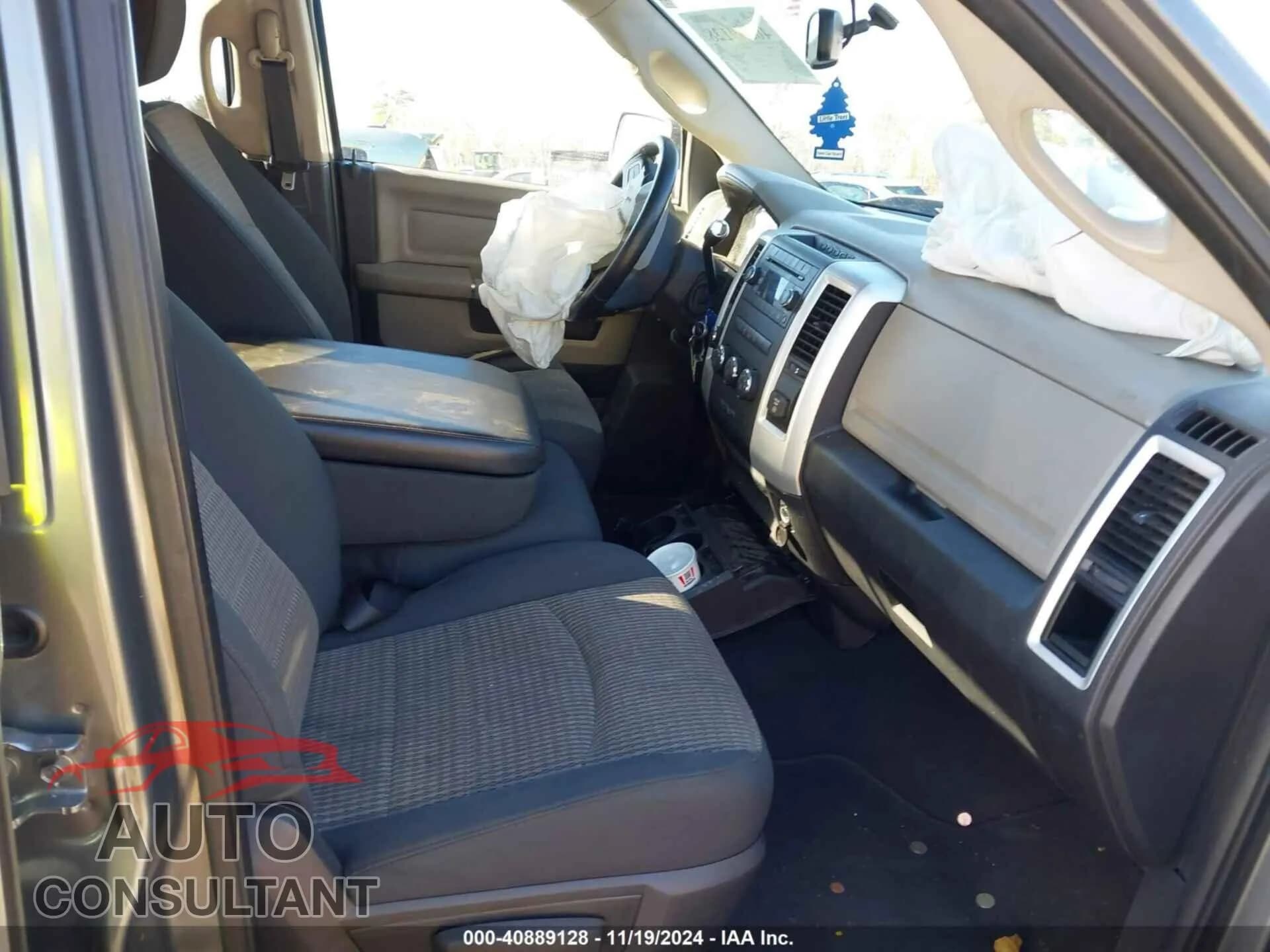 2010 DODGE RAM 1500 Damaged VIN 1D7RV1GT1AS217826 – interior seats 2010 DODGE RAM 1500 Damaged VIN 1D7RV1GT1AS217826 – interior seats