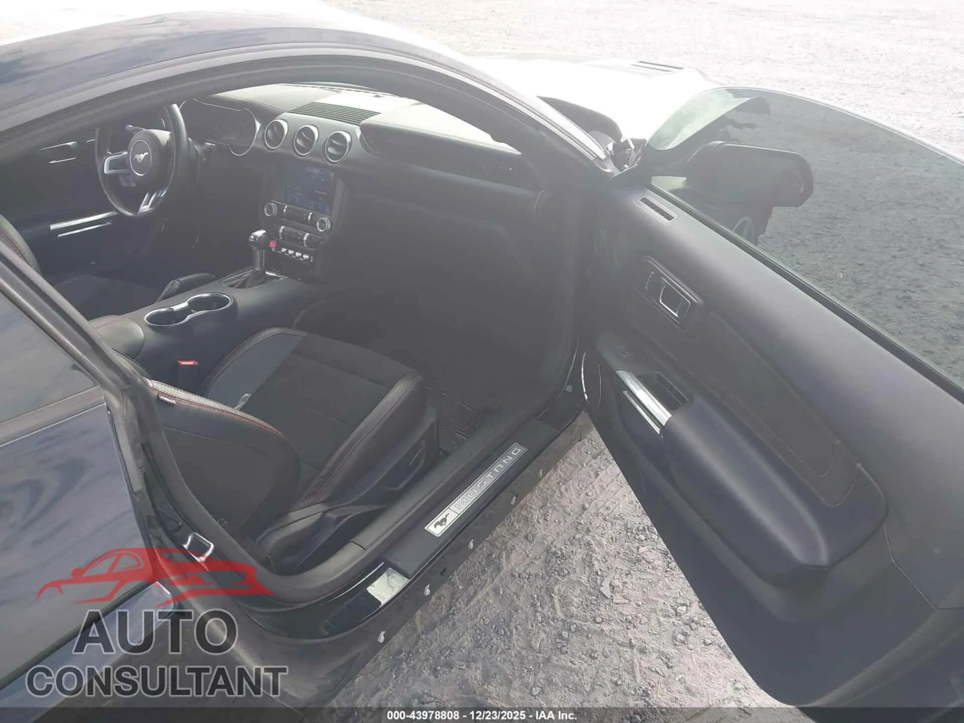 2021 FORD MUSTANG Damaged VIN 1FA6P8CF8M5104531 – interior seats 2021 FORD MUSTANG Damaged VIN 1FA6P8CF8M5104531 – interior seats